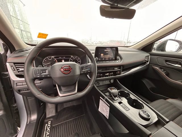 Used 2026 Nissan Rogue SV AWD/4WD image 21