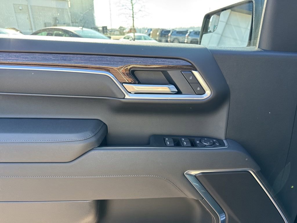 New 2026 GMC Sierra 1500 Elevation image 13