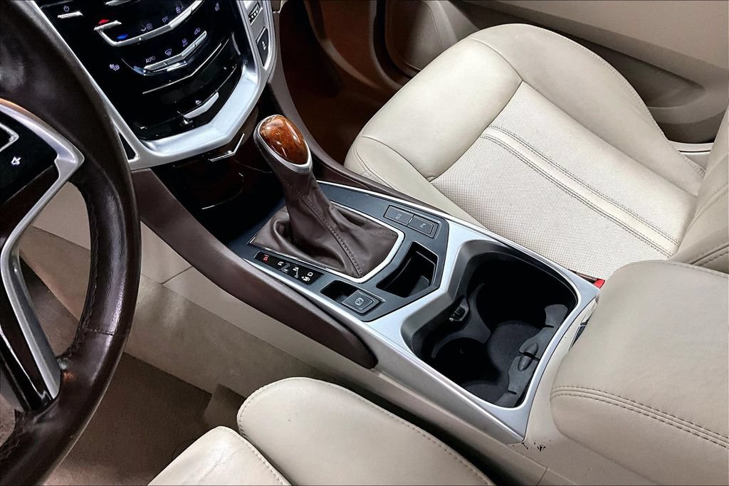 Used 2015 Cadillac SRX Luxury FWD image 16