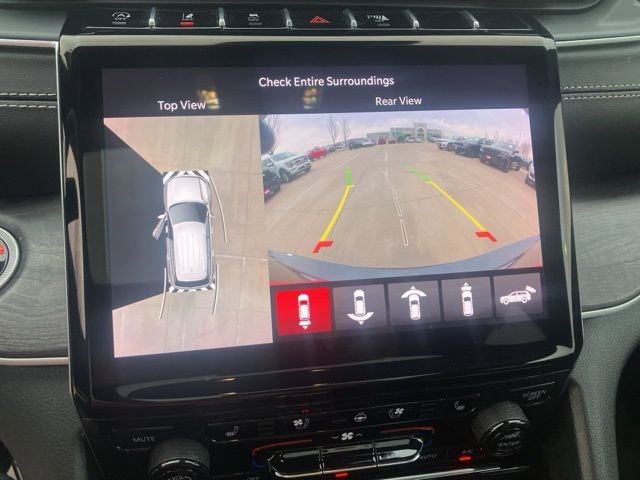 Certified 2024 Jeep Grand Cherokee L Limited w/ Luxury Tech Group II image 19