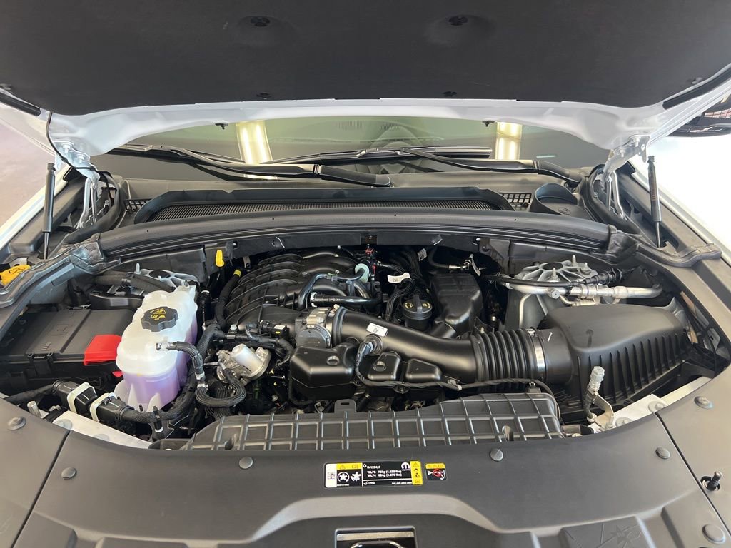 New 2025 Jeep Grand Cherokee Altitude image 31