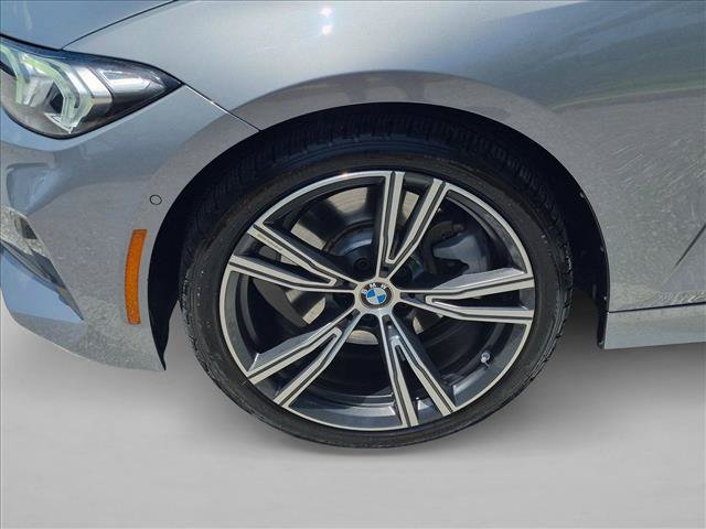 Used 2024 BMW 330i Sedan w/ Convenience Package RWD image 21