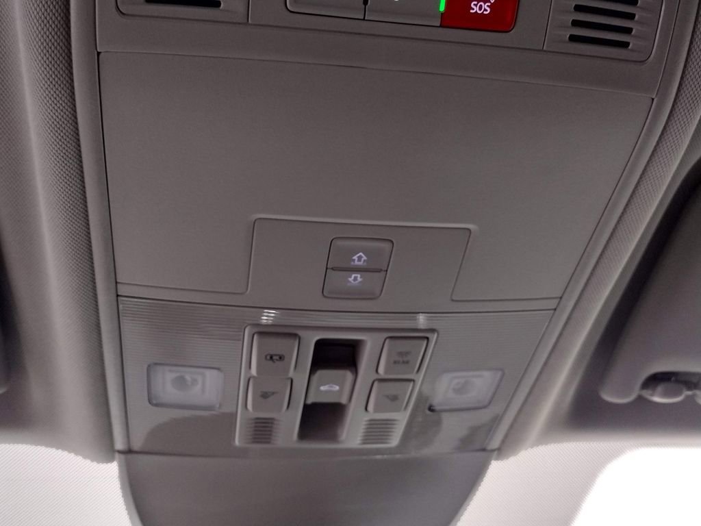 New 2026 Volkswagen Taos SEL AWD/4WD image 35