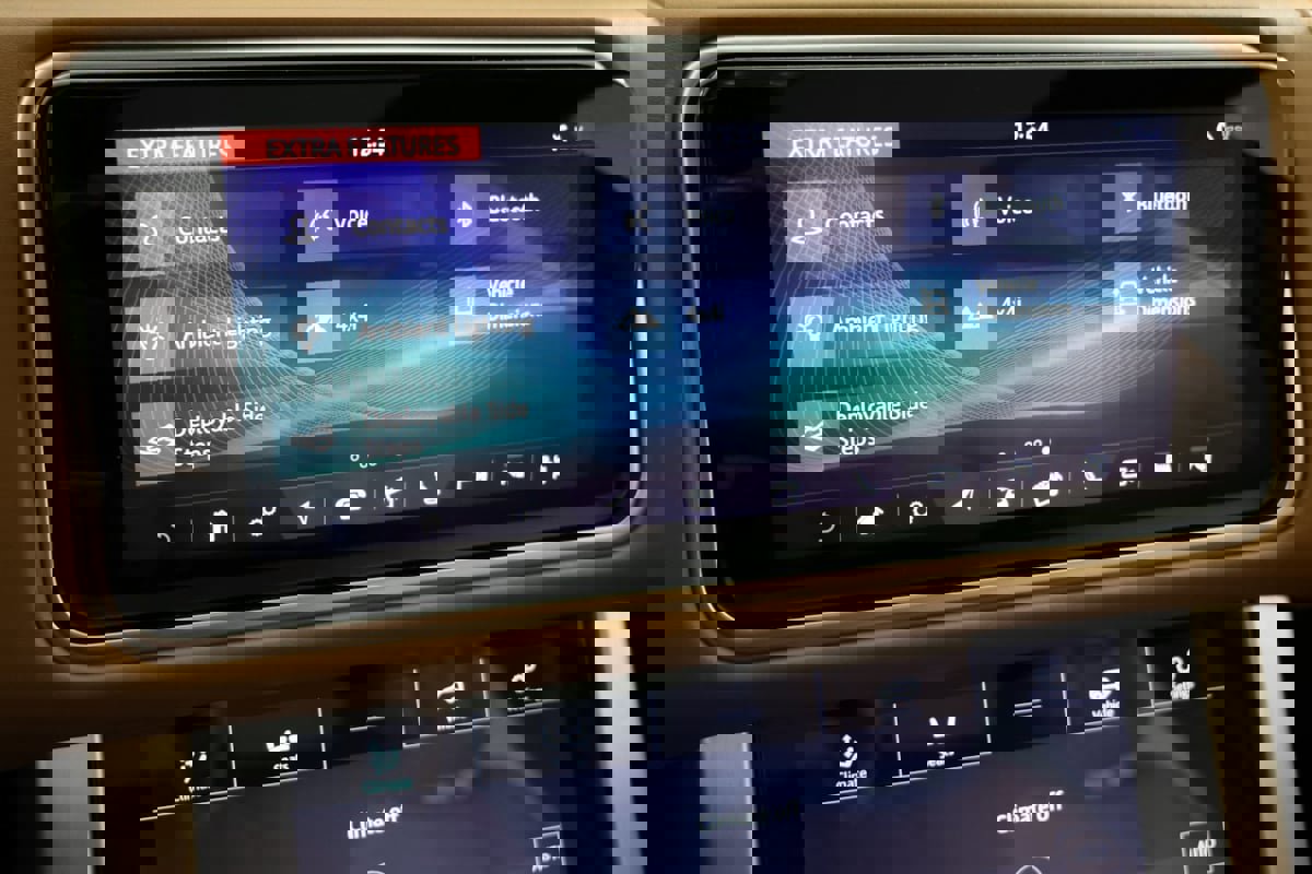 Used 2019 Land Rover Range Rover Autobiography image 56