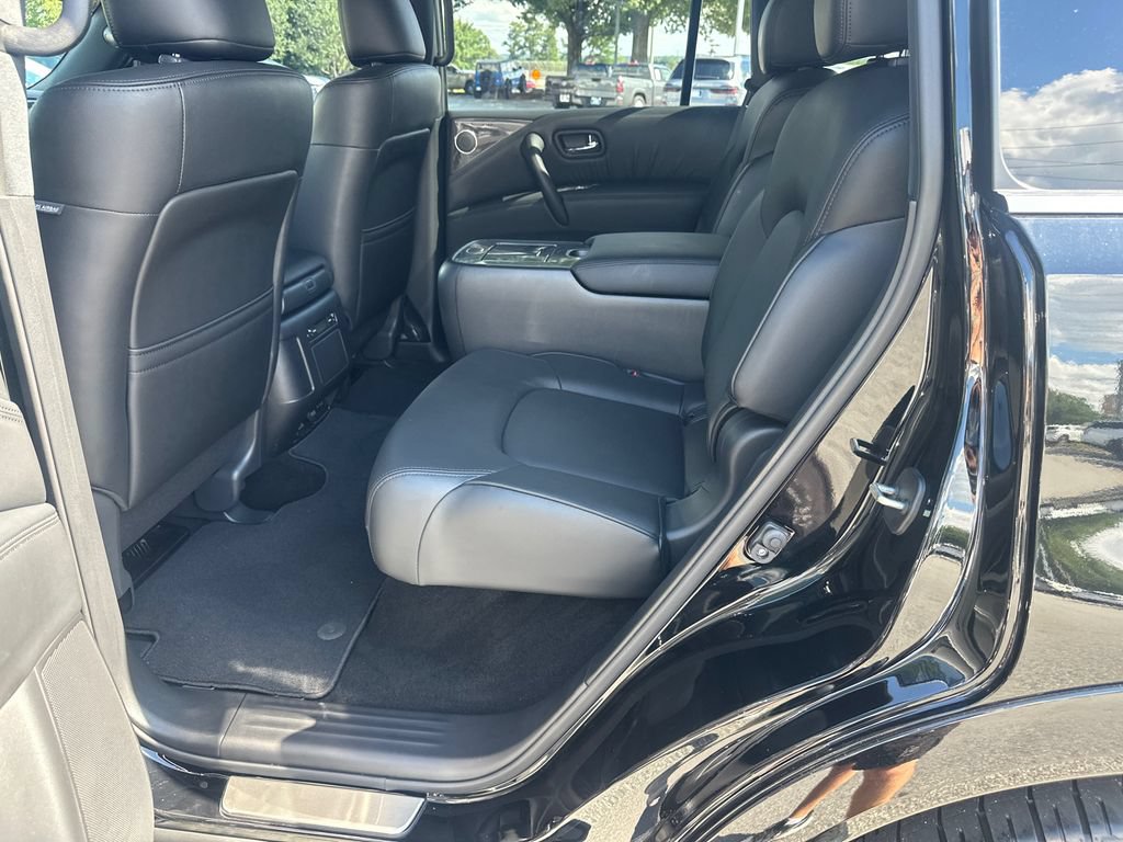 Used 2024 Nissan Armada SL w/ Midnight Edition Package RWD image 17