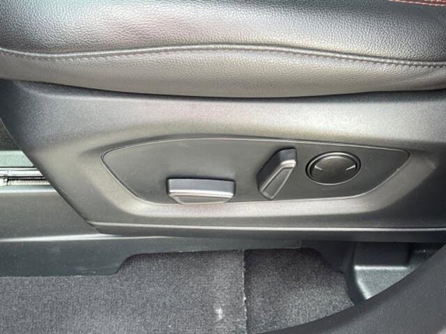 Used 2023 Ford Explorer ST-Line w/ Class IV Trailer Tow Package image 17