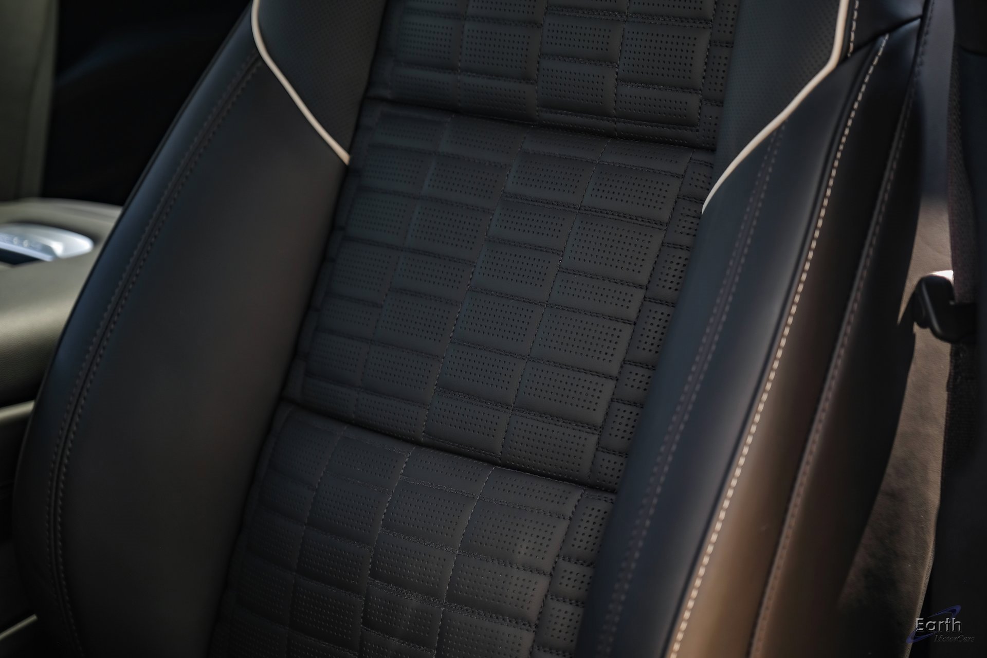 Used 2025 Cadillac Escalade V image 38