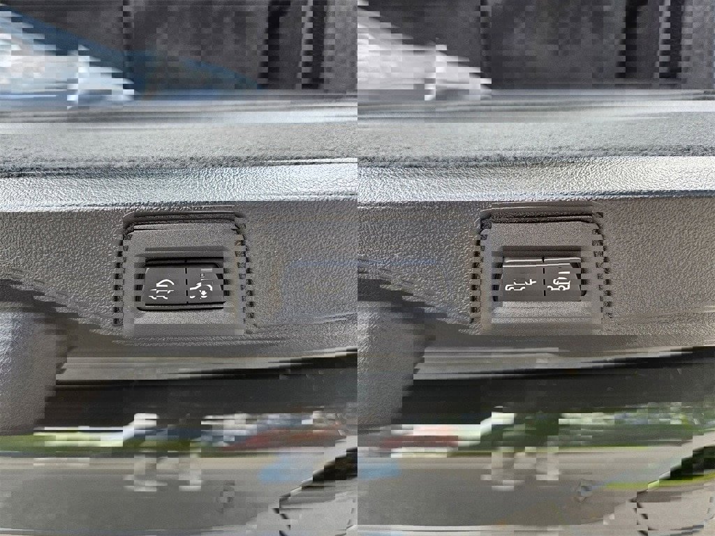 New 2026 BMW X7 M60i image 26