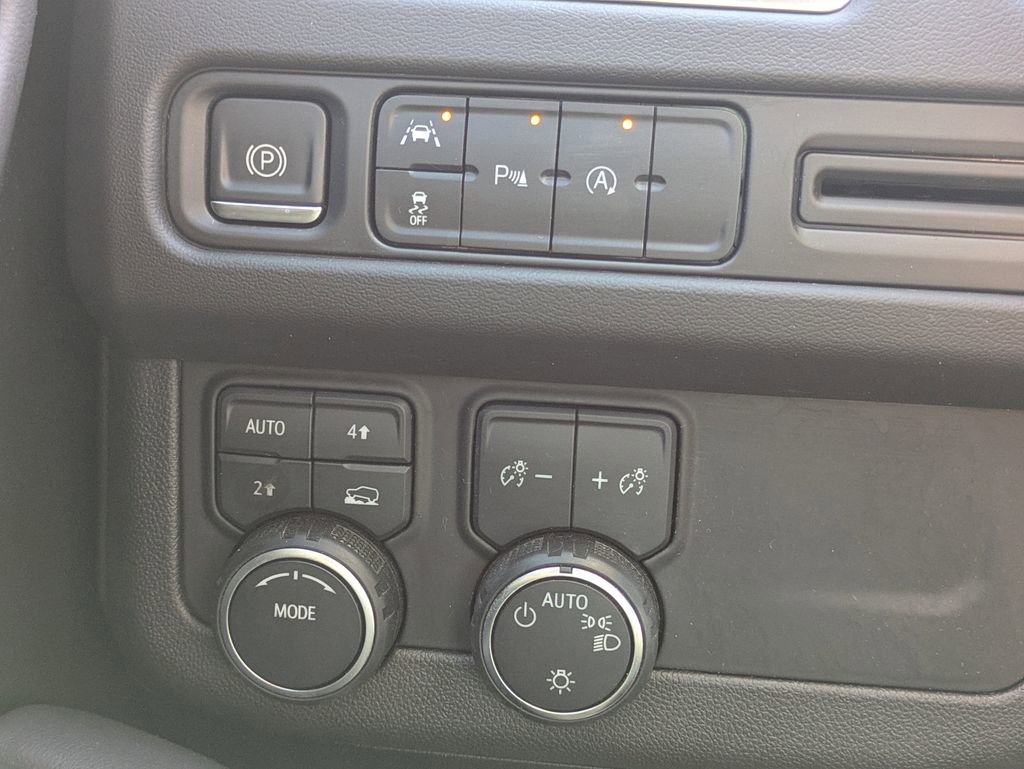 Used 2023 Chevrolet Tahoe RST image 21