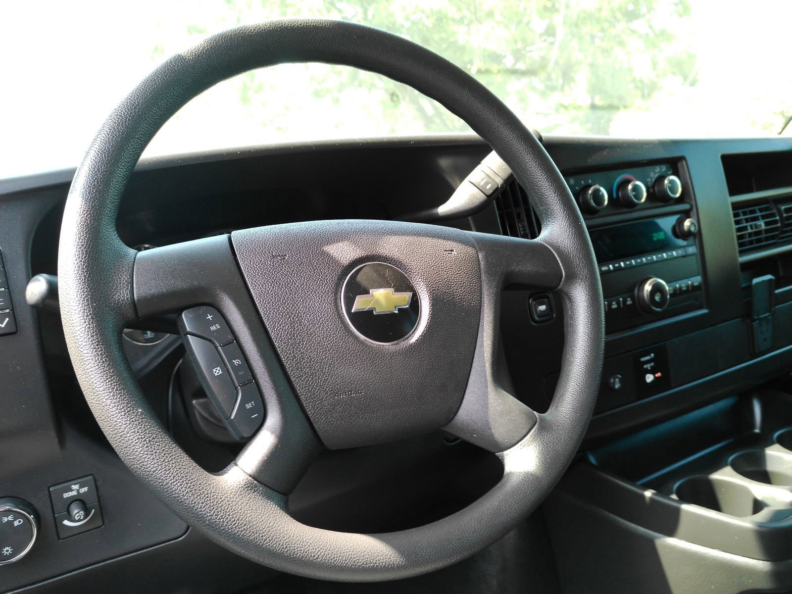 Certified 2025 Chevrolet Express 2500 w/ Driver Convenience Package RWD image 21