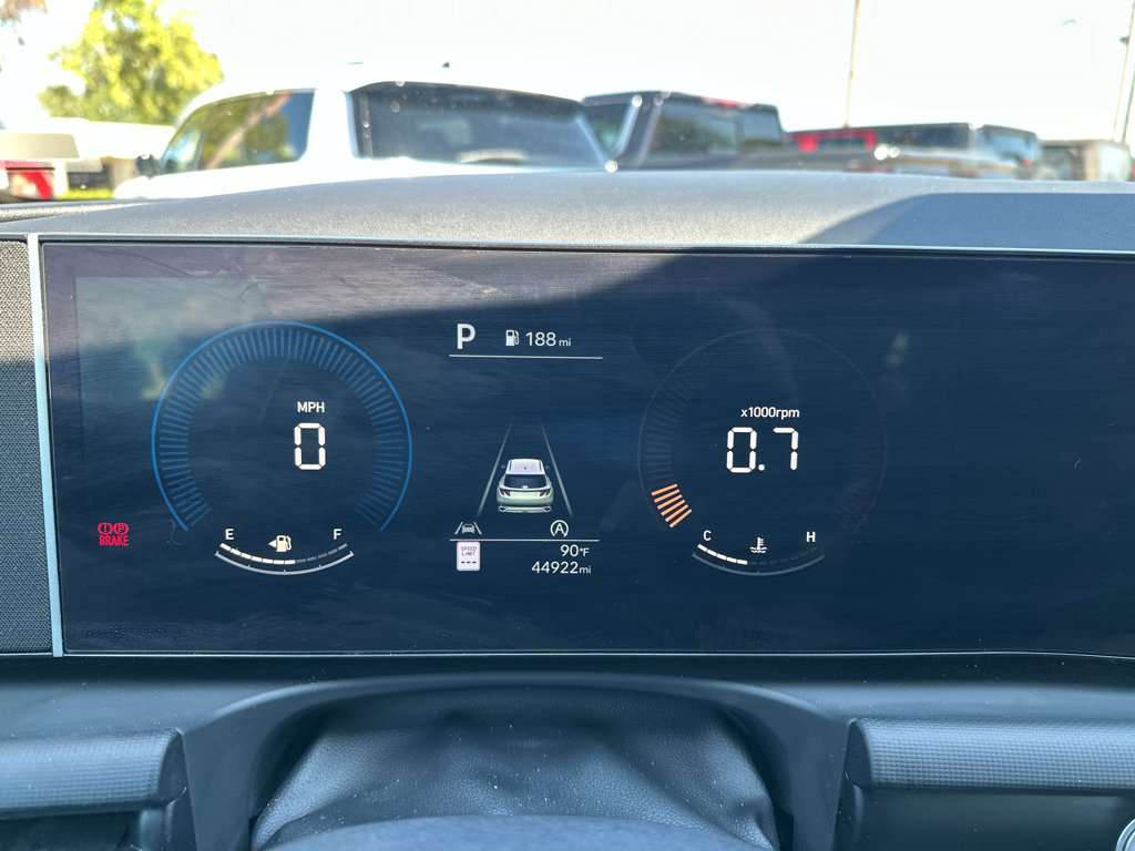 Used 2025 Hyundai Tucson SEL FWD image 12