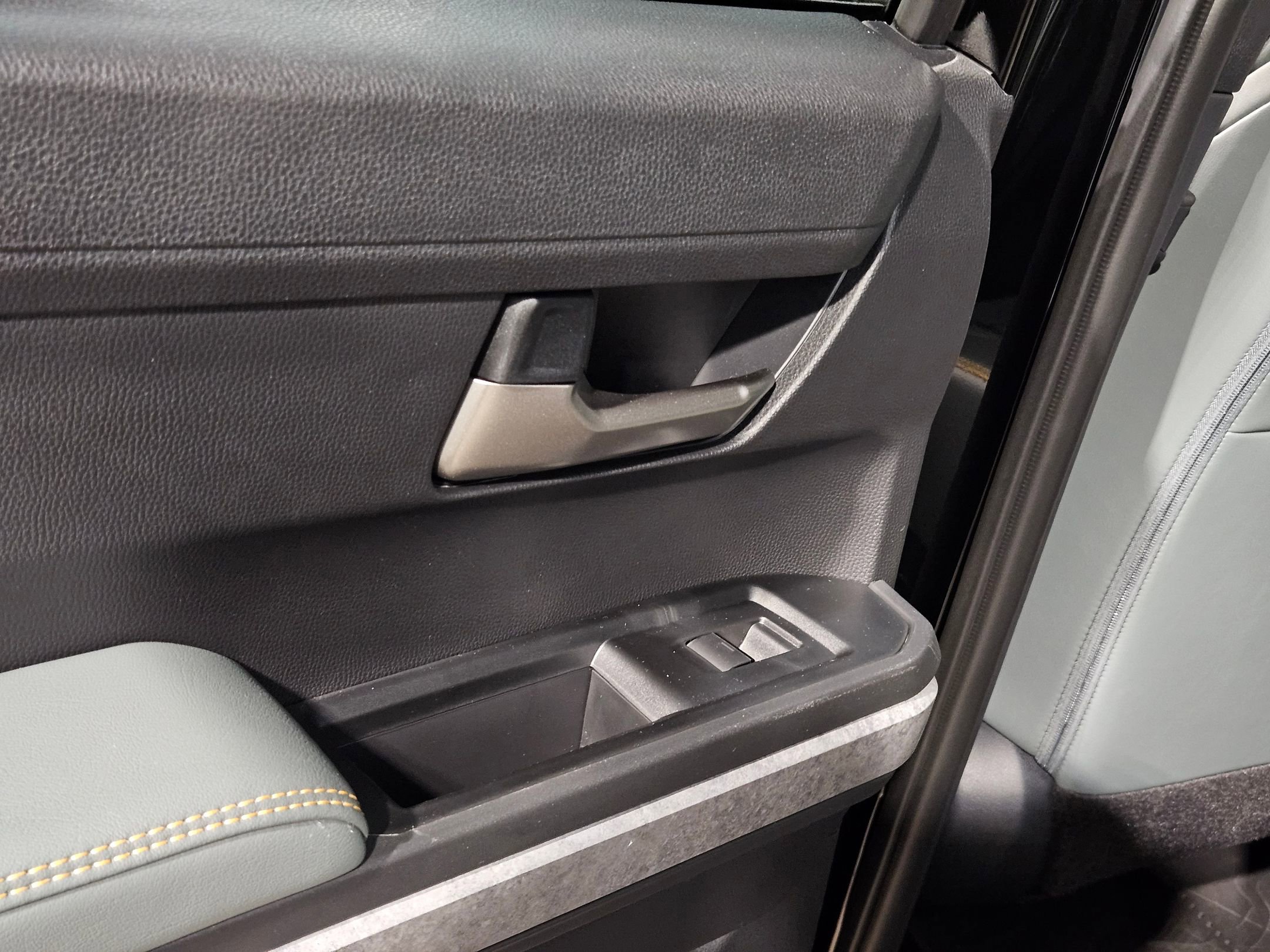 Used 2024 Toyota Tacoma 4x4 Double Cab Hybrid image 35