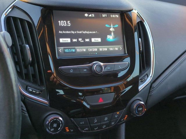 Used 2018 Chevrolet Cruze Premier image 11