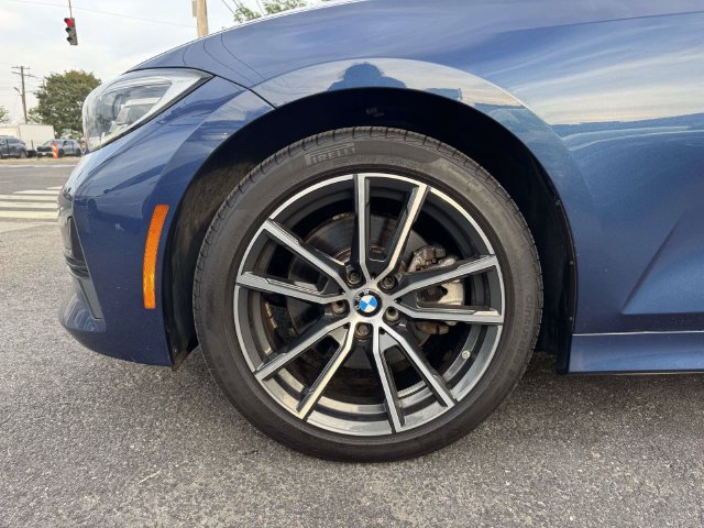 Used 2022 BMW 330i xDrive Sedan w/ Convenience Package AWD/4WD image 12