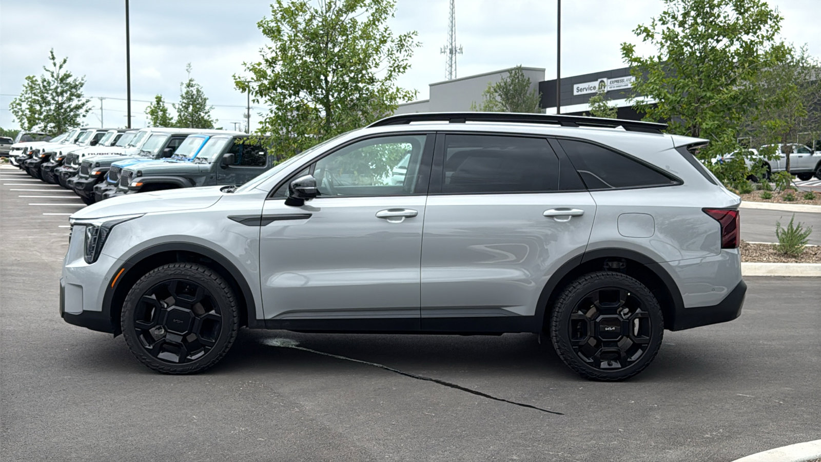 Used 2025 Kia Sorento SX Prestige w/ Olive Brown Leather Package AWD/4WD image 7