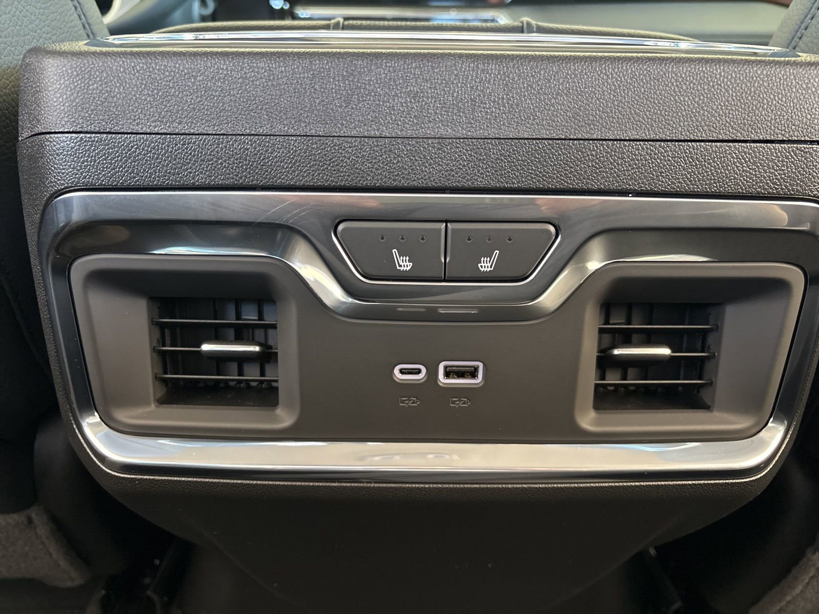 New 2026 GMC Sierra 2500 Denali w/ Denali Reserve Package image 20