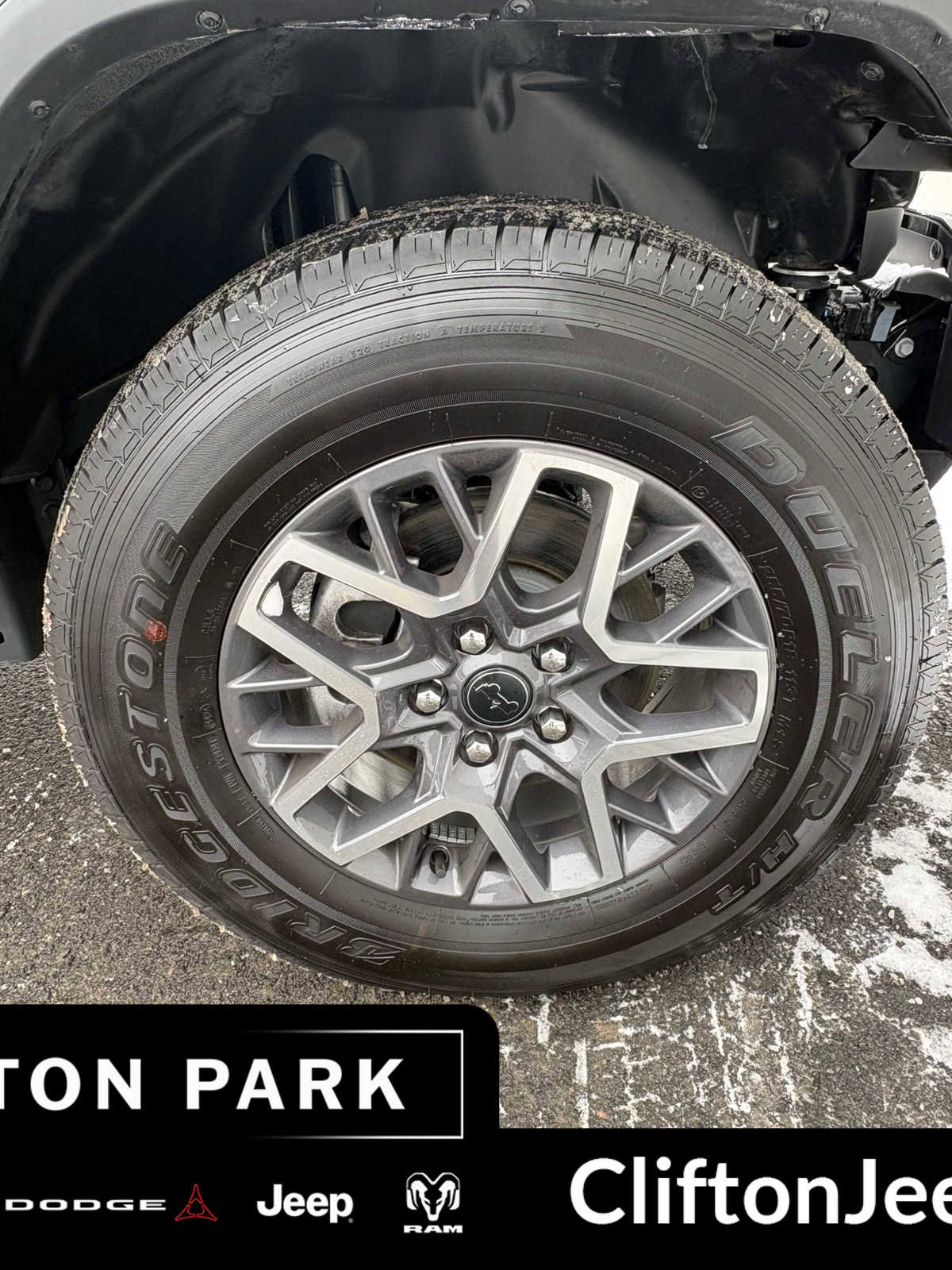 Certified 2025 Jeep Wrangler Sahara image 29