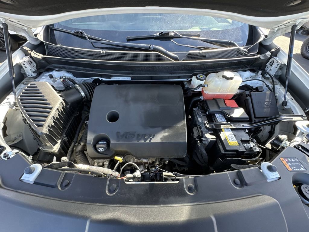 Used 2023 Chevrolet Traverse LT image 26