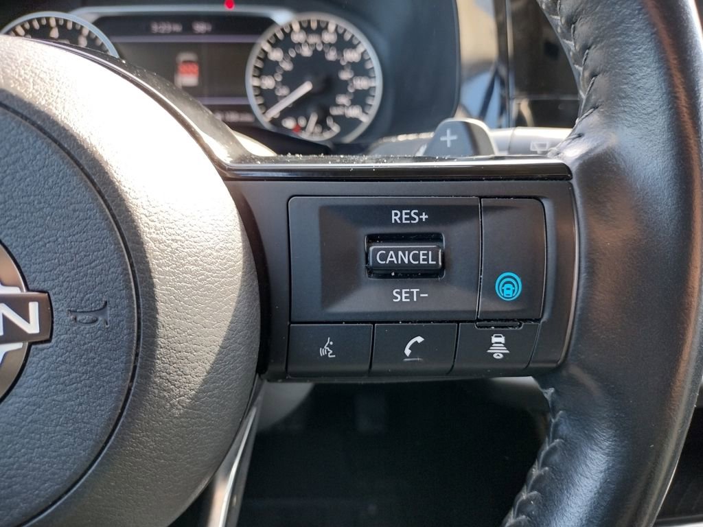 Used 2023 Nissan Pathfinder SV image 26