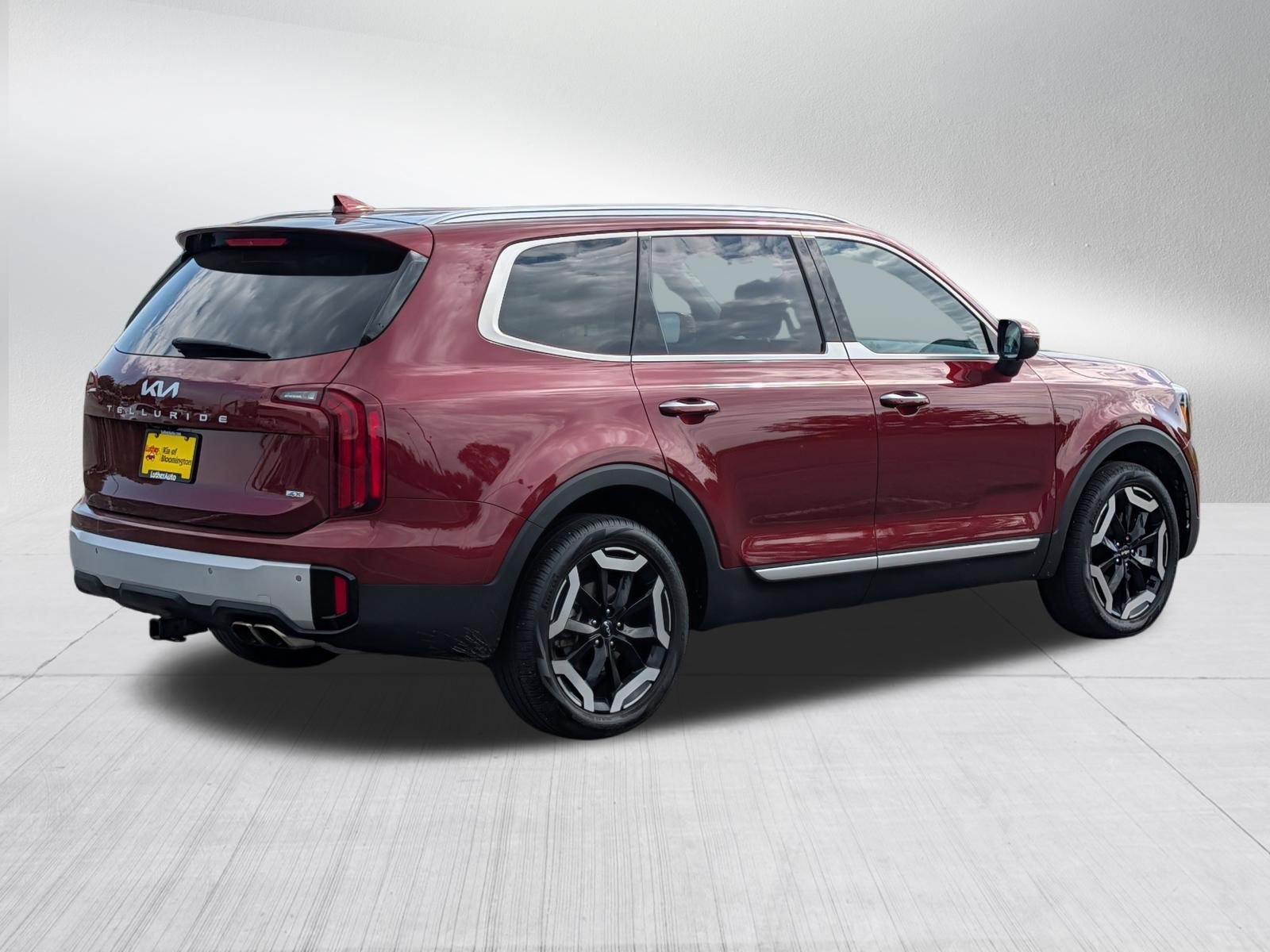 Certified 2024 Kia Telluride S w/ S Sunroof Package AWD/4WD image 7