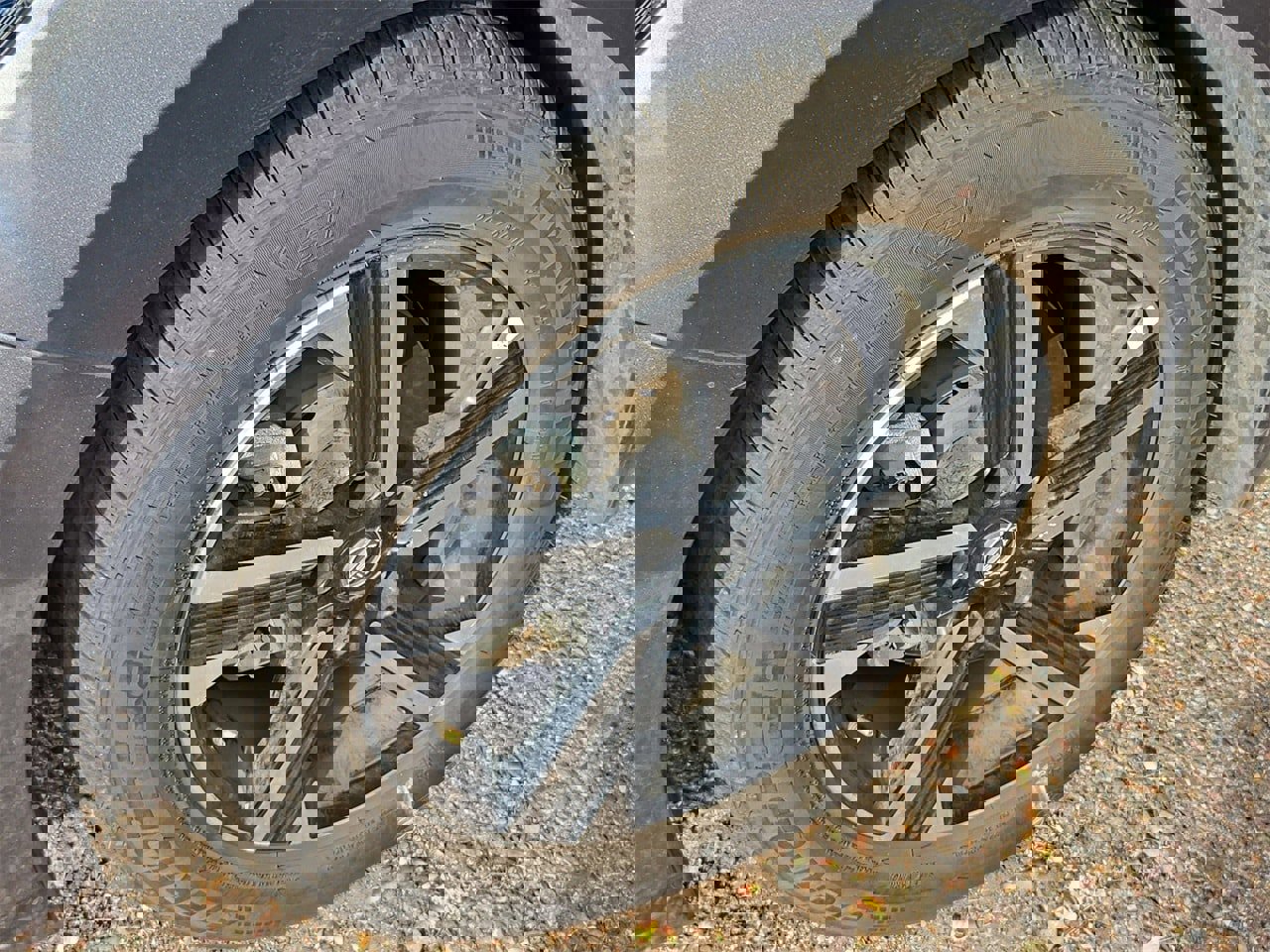 Used 2025 Nissan Sentra SV image 14