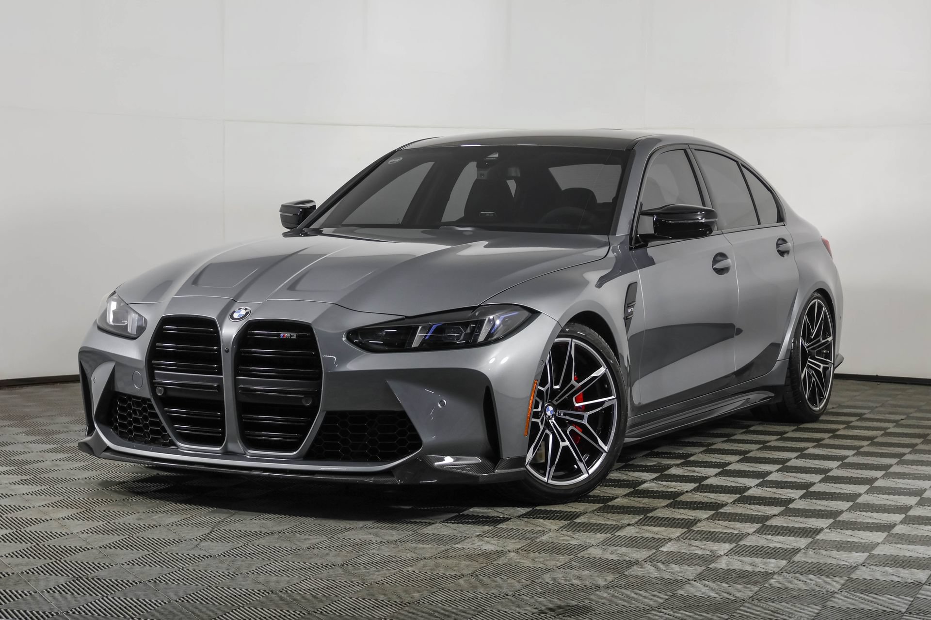 Used 2025 BMW M3 w/ Executive Package RWD image 2