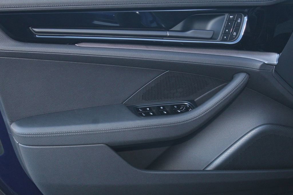 New 2026 Porsche Panamera 4 image 21