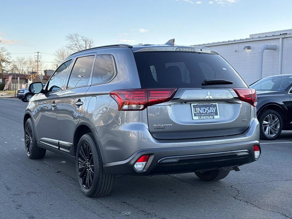 Used 2020 Mitsubishi Outlander LE AWD/4WD image 5