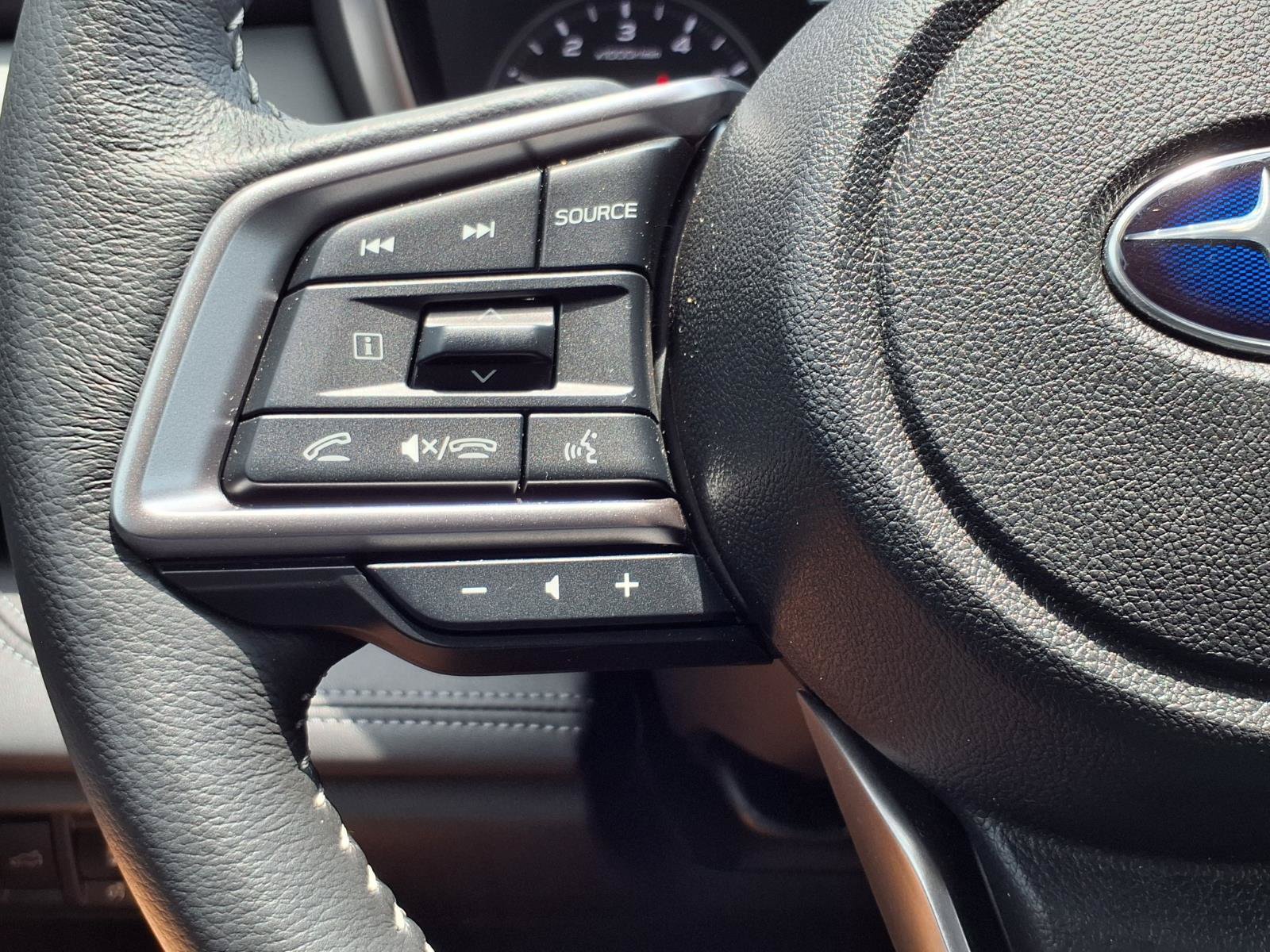 Certified 2025 Subaru Outback Limited AWD/4WD image 16