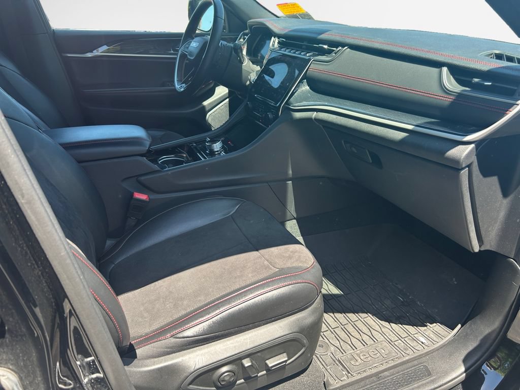 Certified 2022 Jeep Grand Cherokee Trailhawk AWD/4WD image 30