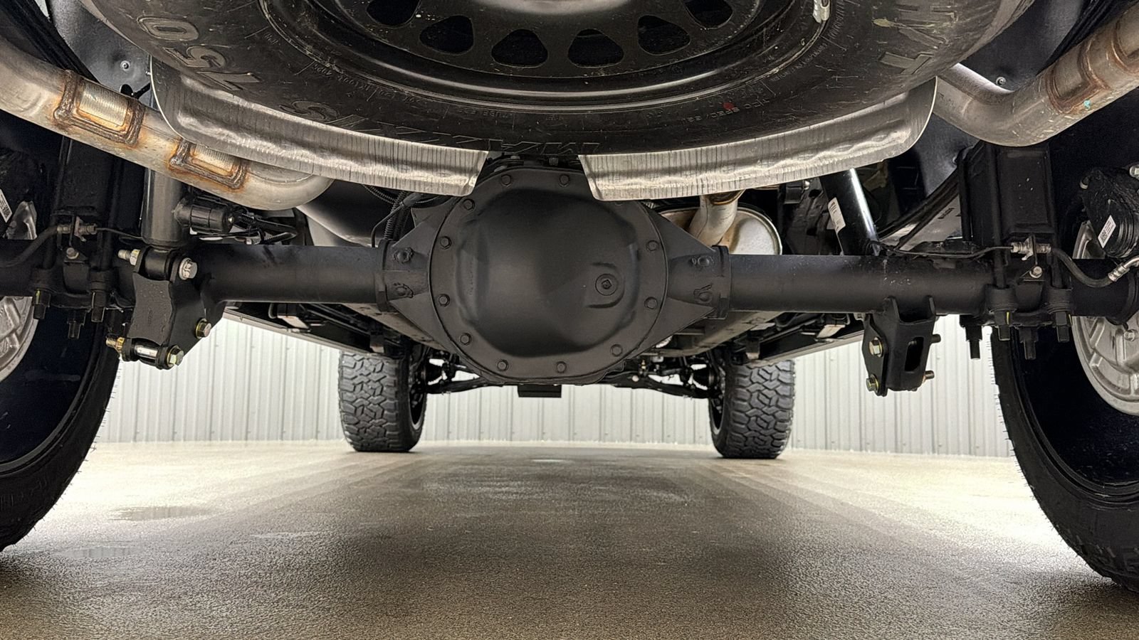 Used 2026 Chevrolet Silverado 1500 High Country w/ High Country Premium Package AWD/4WD image 14