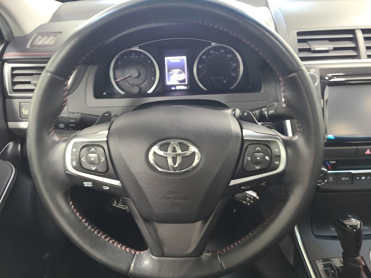 Used 2015 Toyota Camry XSE w/ Advanced Technology Package FWD image 27