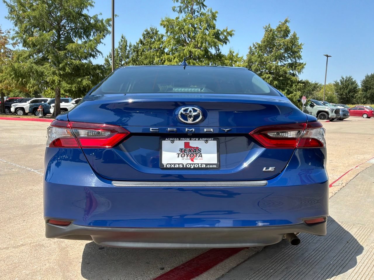 Used 2023 Toyota Camry LE FWD image 7