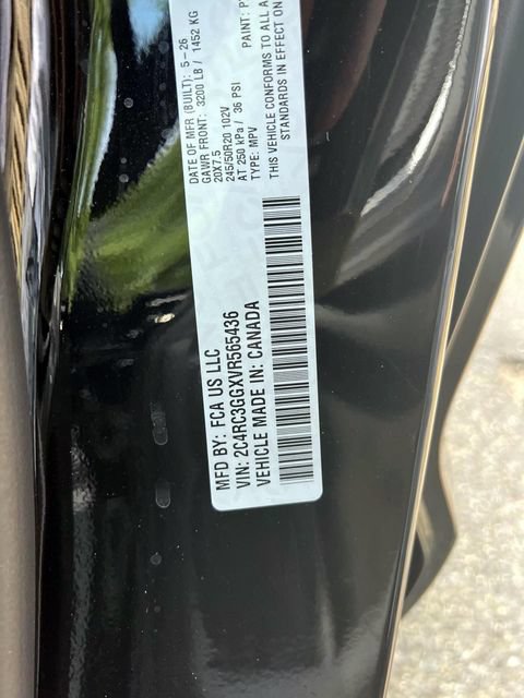 New 2027 Chrysler Pacifica Limited AWD/4WD image 9