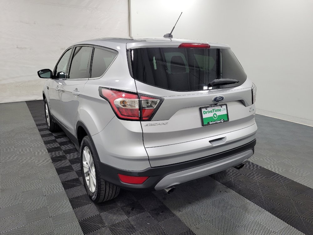 Used 2017 Ford Escape SE w/ SE Cold Weather Package image 5