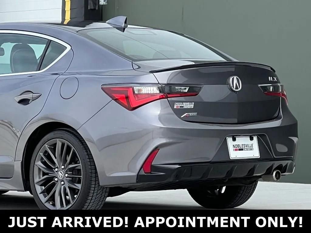 Used 2019 Acura ILX image 3