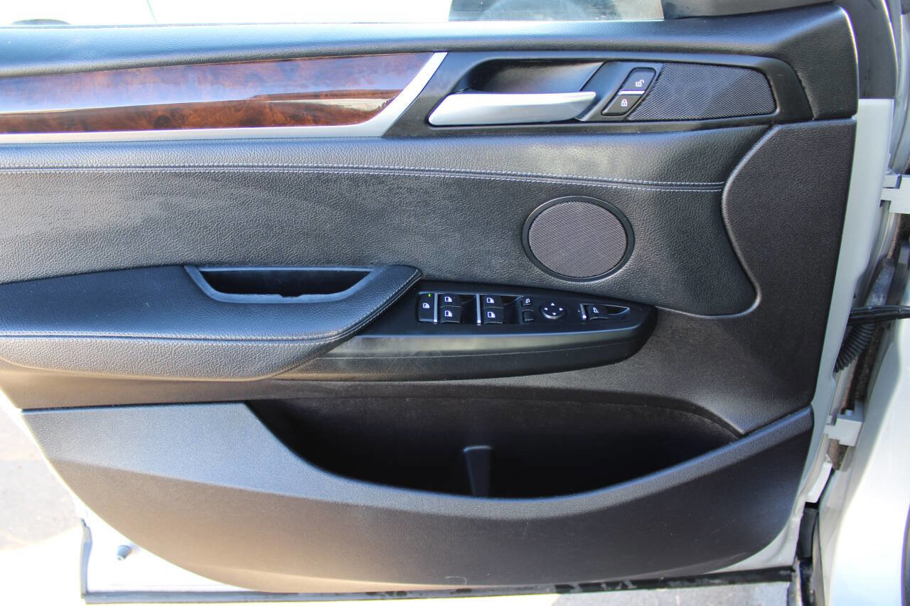 Used 2017 BMW X3 sDrive28i image 10