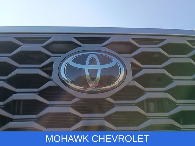 Used 2021 Toyota Tacoma TRD Sport w/ Technology Package AWD/4WD image 30