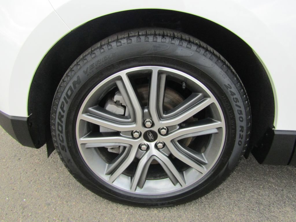 Used 2024 Ford Edge Titanium w/ Equipment Group 301A AWD/4WD image 12
