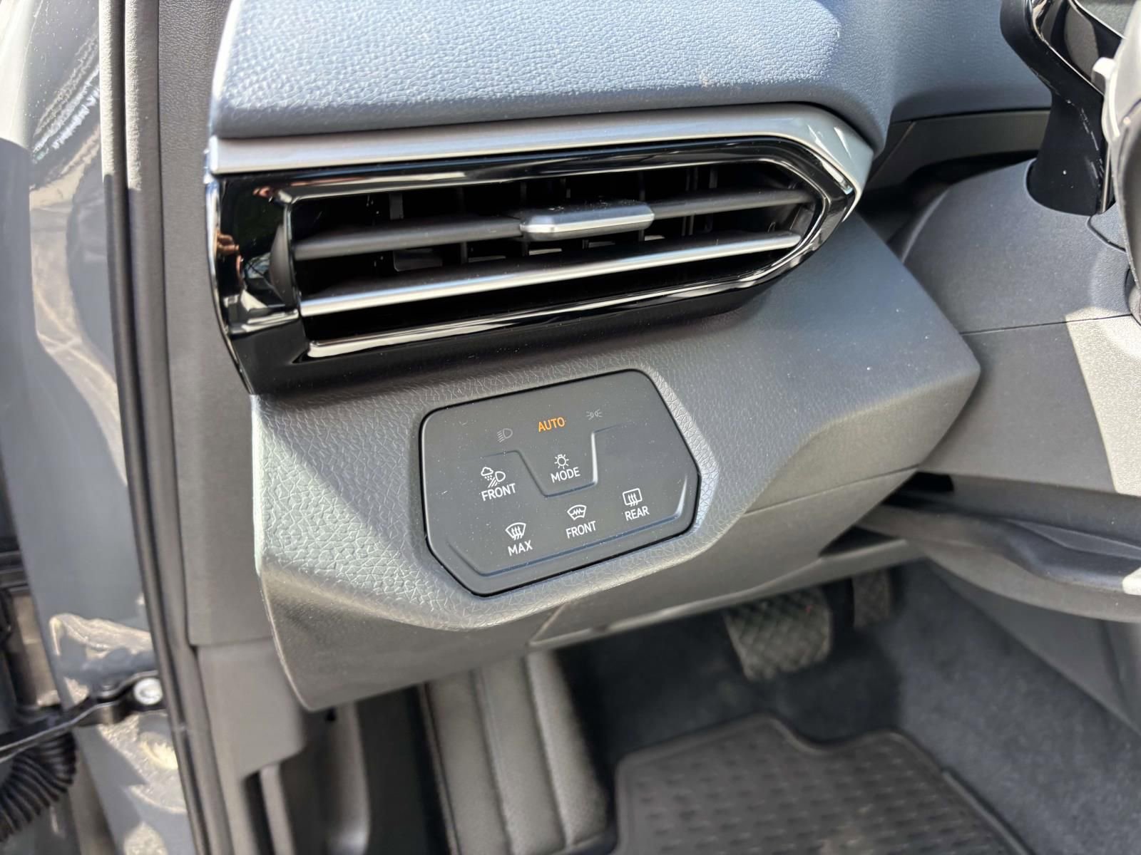 New 2026 Volkswagen ID.4 Pro S AWD/4WD image 14