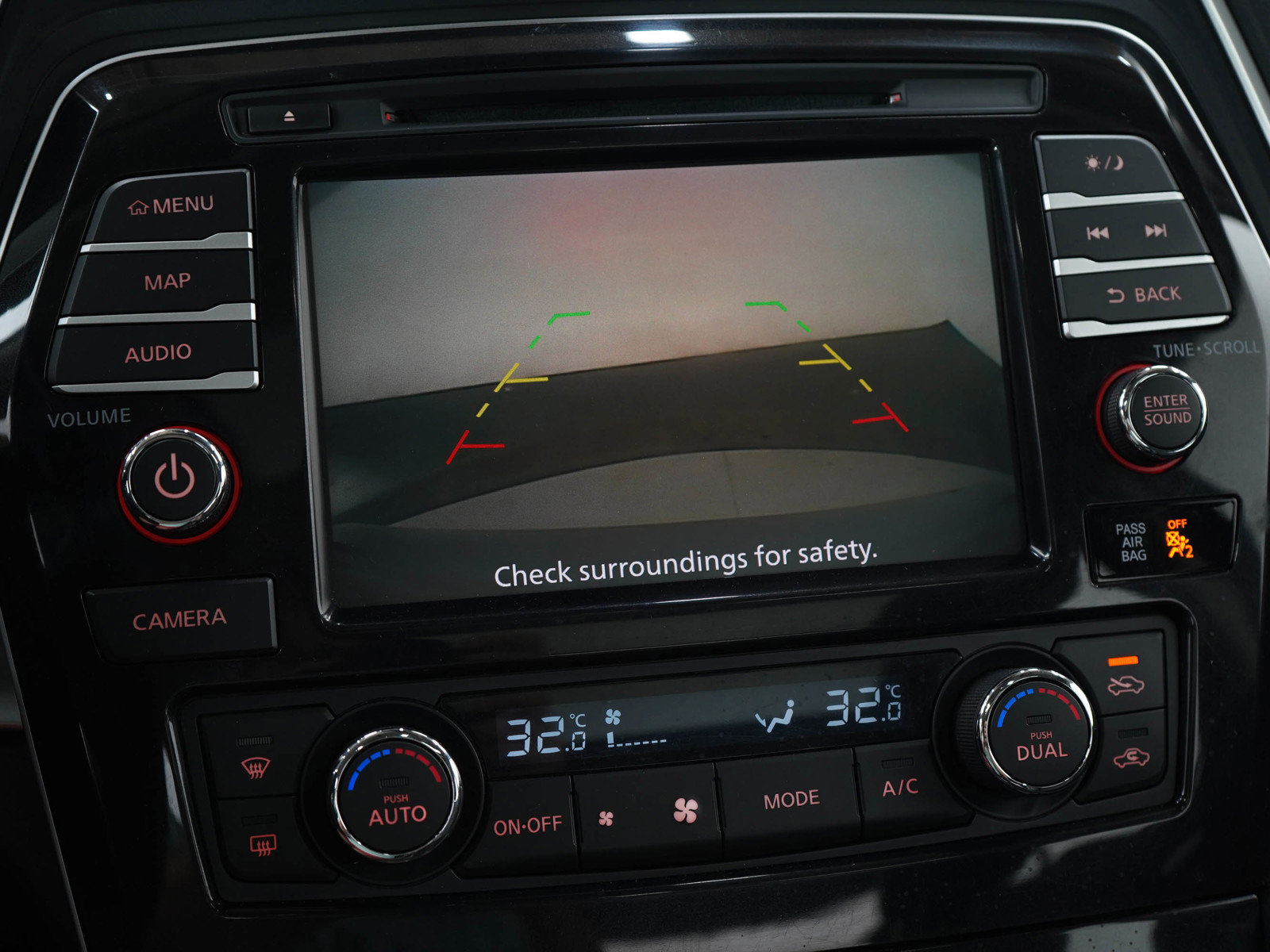 Used 2023 Nissan Maxima SL image 24