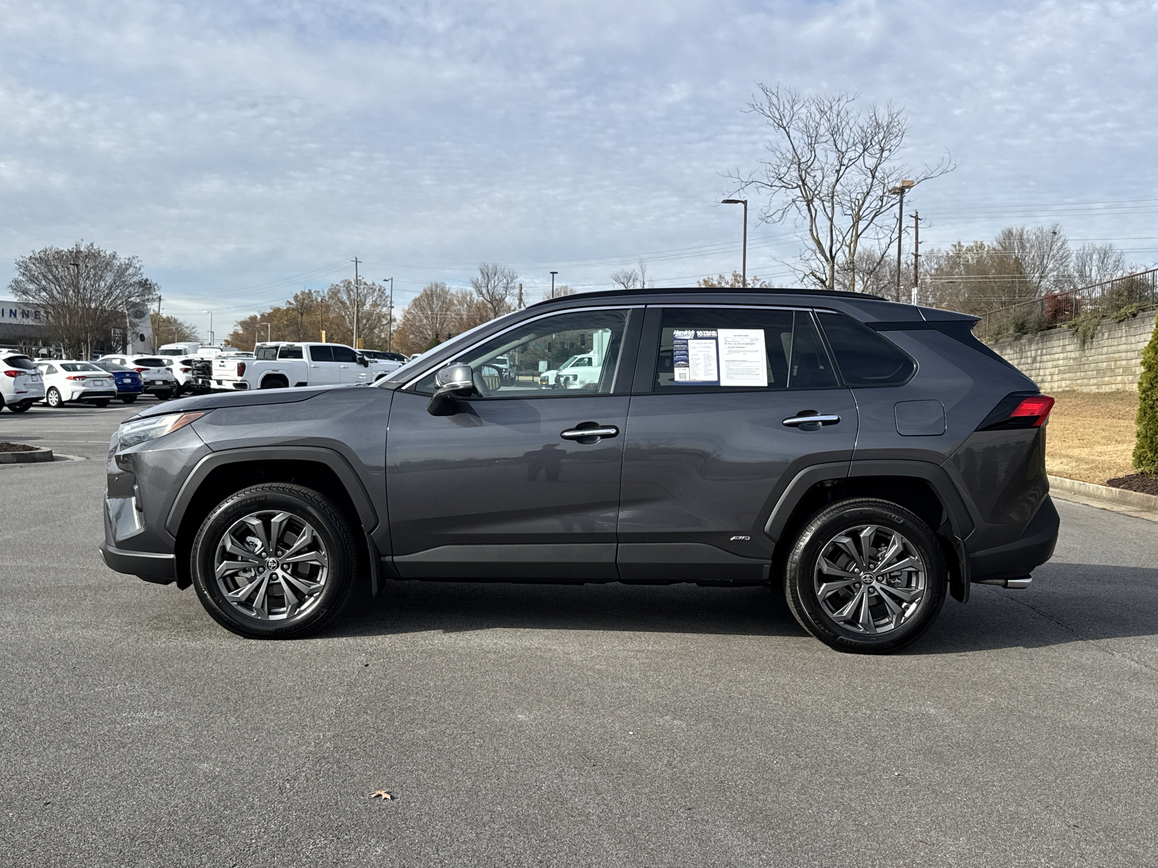 Used 2025 Toyota RAV4 Limited image 7