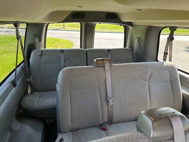Used 2025 Chevrolet Express 3500 LT w/ LT Preferred Equipment Group RWD image 24