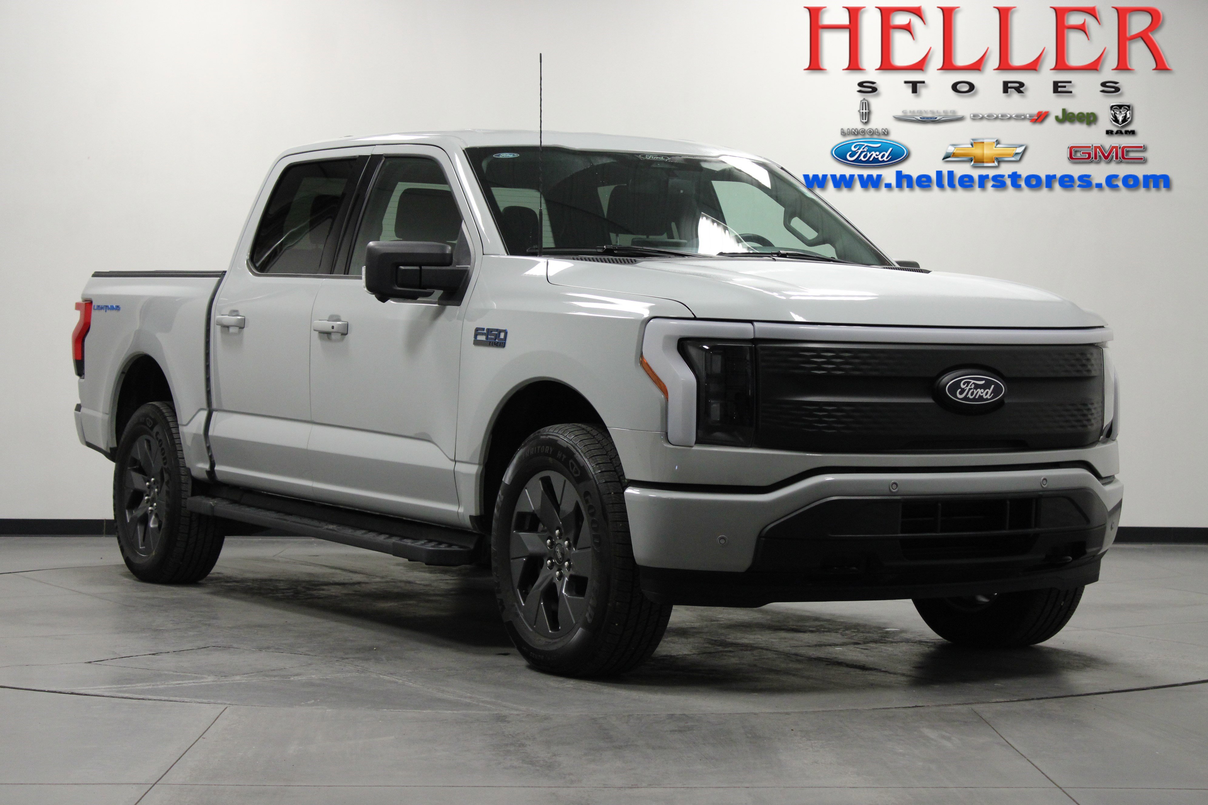 Used 2024 Ford F150 Lightning Flash image 1