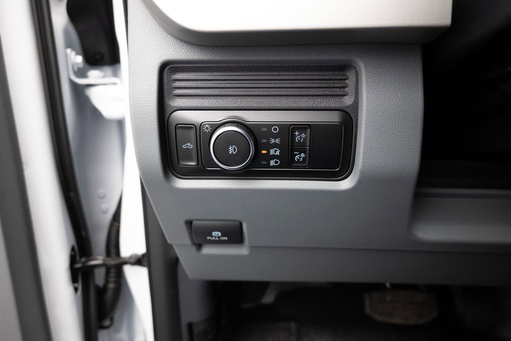 New 2026 Ford F550 XL image 13