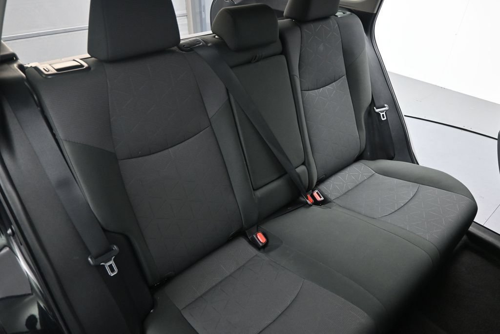 Used 2025 Toyota RAV4 XLE FWD image 13