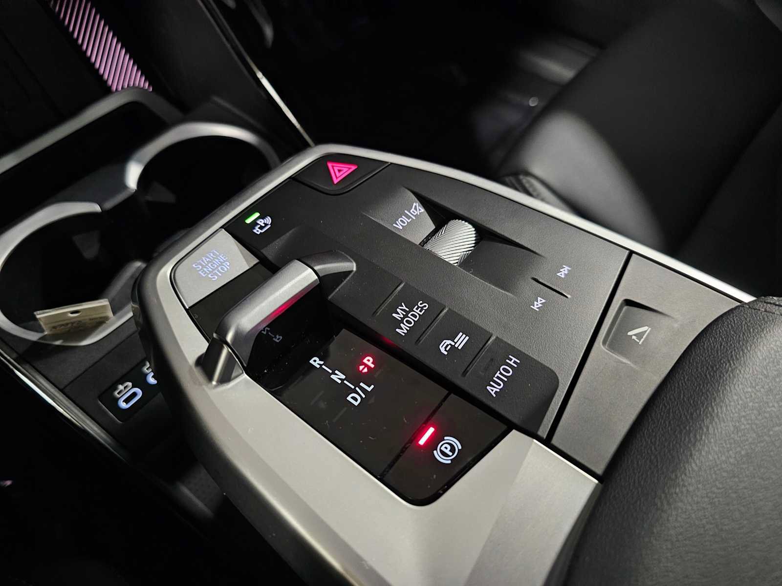 Used 2025 BMW X1 xDrive28i w/ Technology Package AWD/4WD image 17