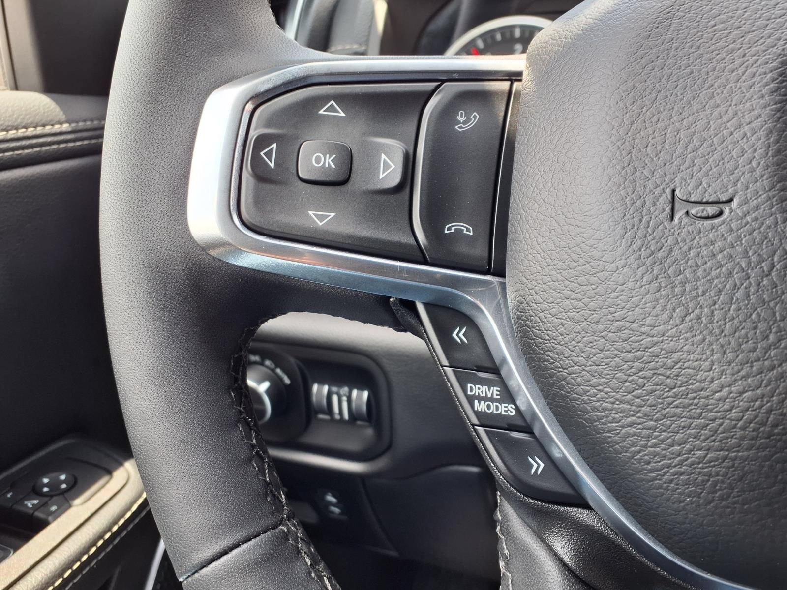Used 2026 RAM 1500 Laramie AWD/4WD image 22