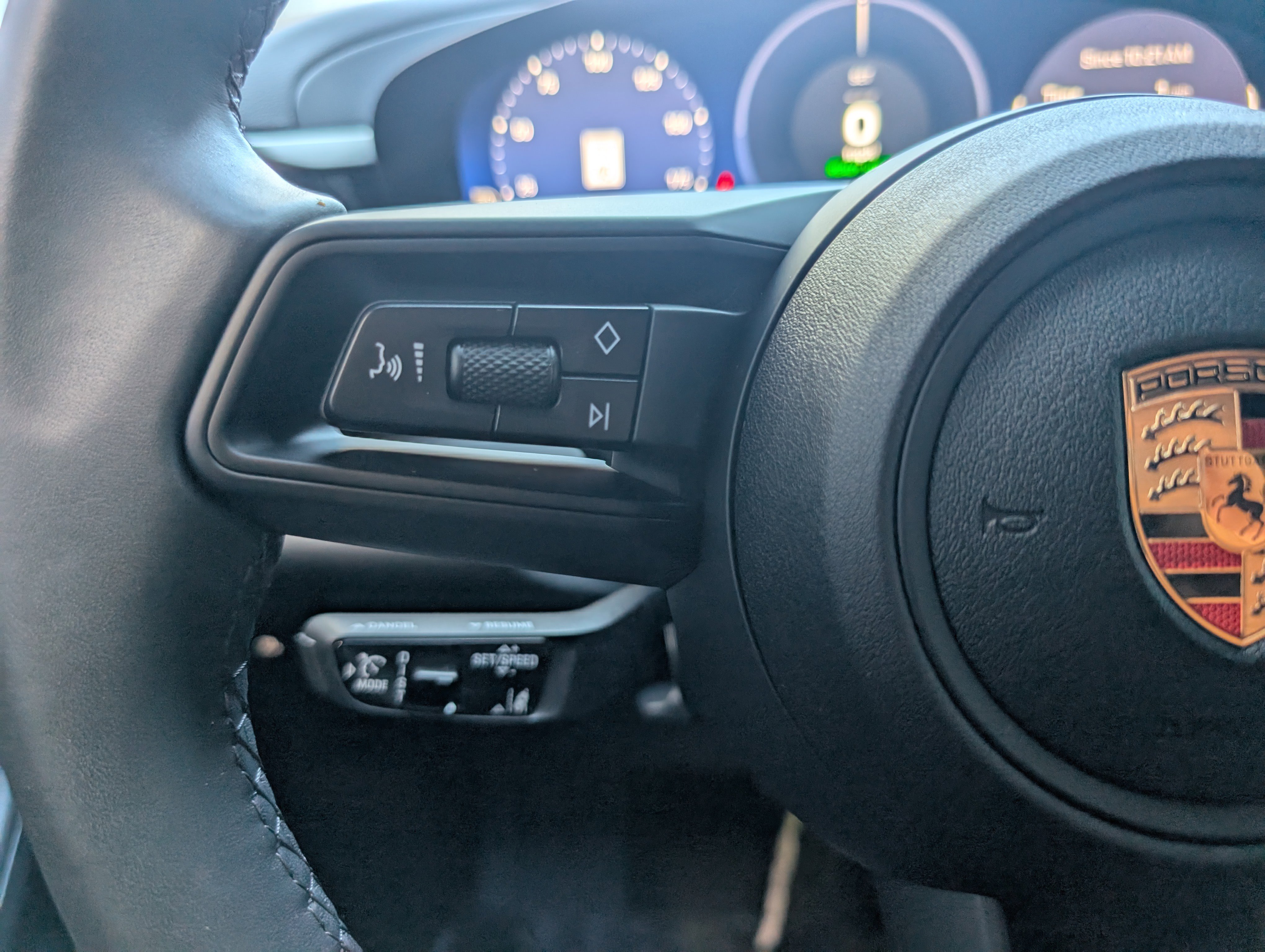 Used 2025 Porsche Macan Electric image 36