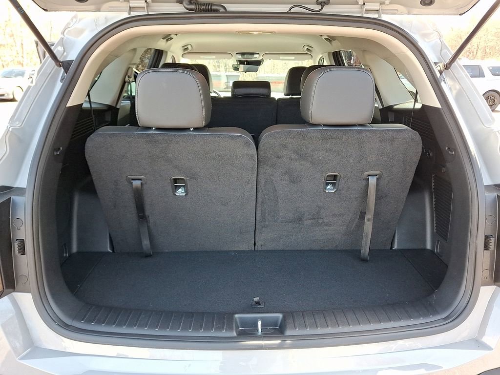 Certified 2025 Kia Sorento S image 29